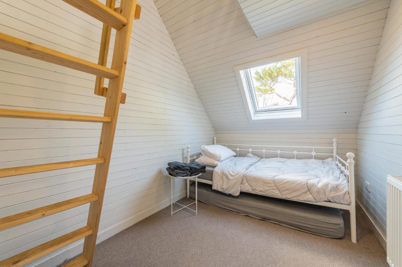 Nether Newton - Sleeps 12, Hottub, Sauna, Private Garden Newmilns Exterior foto