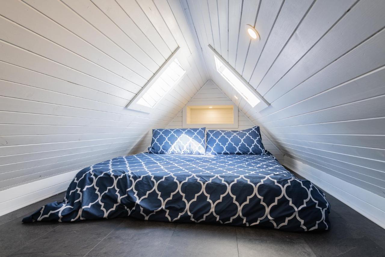 Nether Newton - Sleeps 12, Hottub, Sauna, Private Garden Newmilns Exterior foto